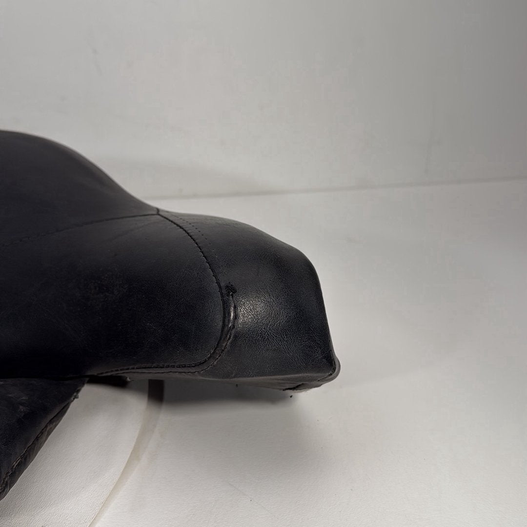 1999 - 2006 Harley-Davidson Touring Electra Glide Ultra Rear Passenger Backrest Cushion Pad  	52395-03