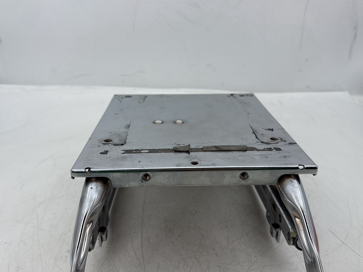 1995 Harley Touring FLHTCI Electra Glide Classic OEM Rear License Plate Support Bar Holder