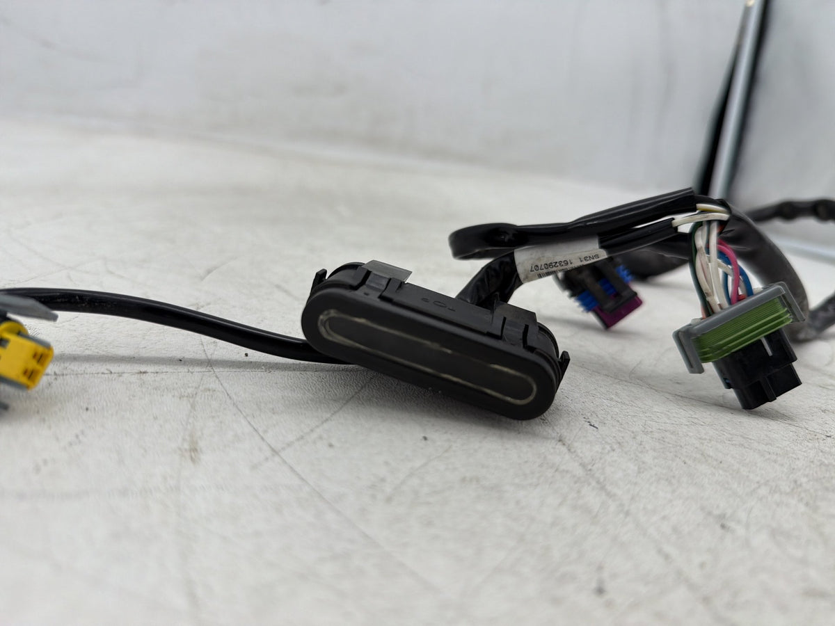 2017 Harley Dyna Street Bob FXDB OEM Dash Indicator Lamp Wire Plug In 68789-96A