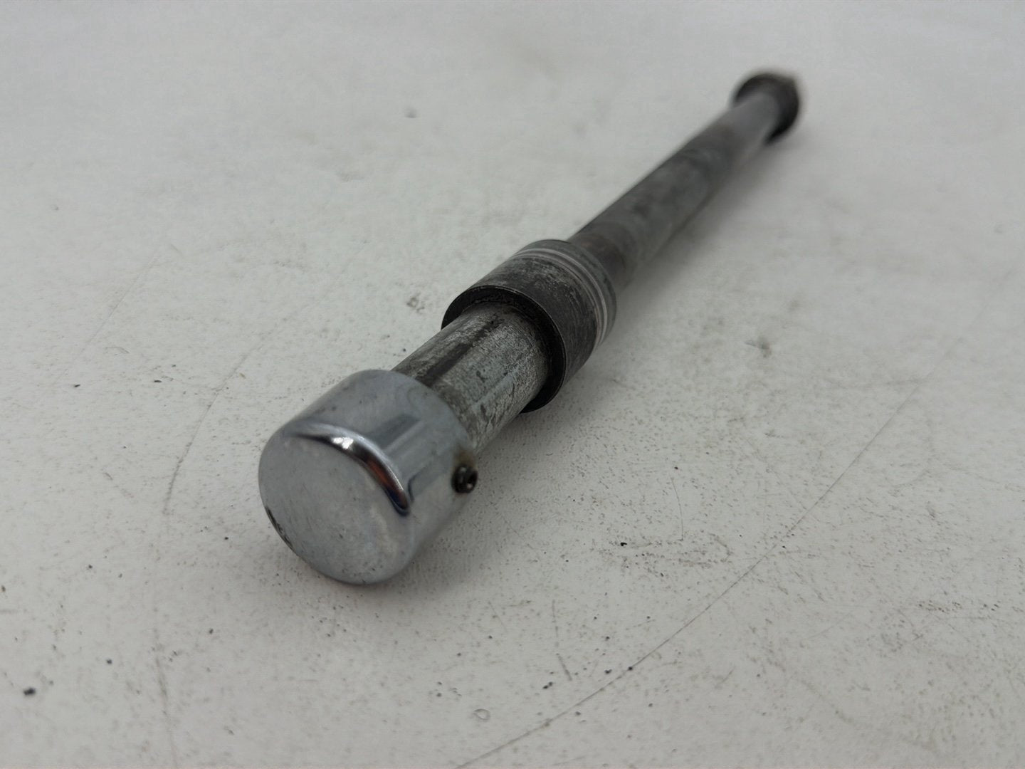 1984 - 1998 Harley-Davidson Touring Electra Glide Classic Front Wheel Axle Bolt Shaft 43346-83B