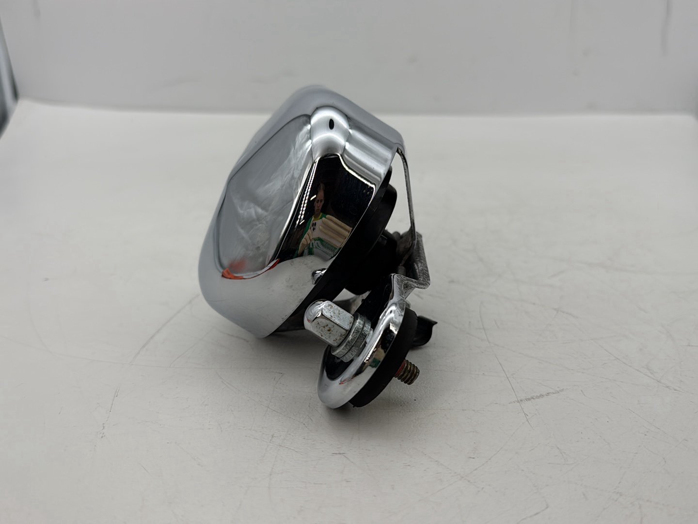 2002 Harley Dyna FXD Super Glide OEM Horn Signal Klaxon Chrome Cover