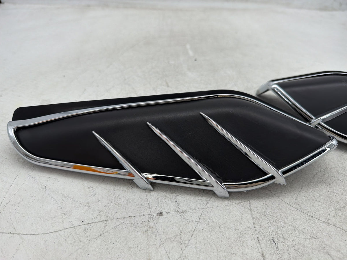 15 Harley Electra Glide Touring Ultra OEM Left Right Flare Wind Deflector Cover