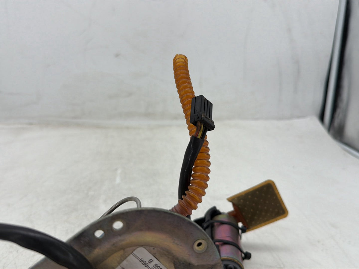2006 Harley Electra Glide Touring OEM Fuel Pump Gas Gasoline Petrol Sending