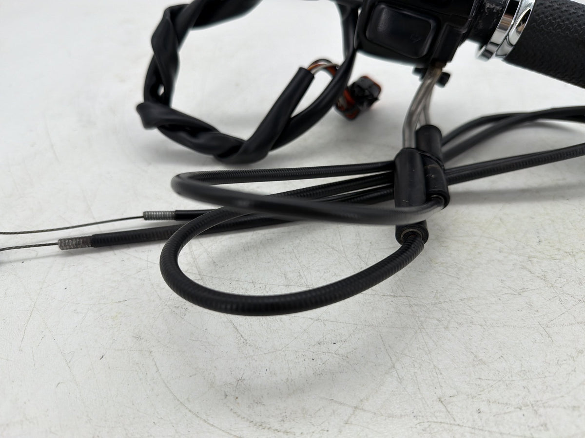 2006 Harley Softail Deuce FXSTDI OEM Right Engine Start Kill Switches Controls