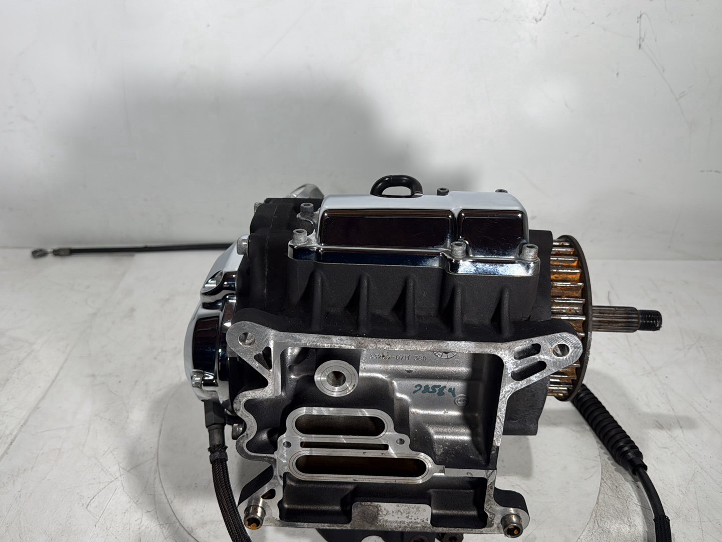 2011 Harley Street Glide Touring FLHX OEM 6 Speed Transmission Gearbox