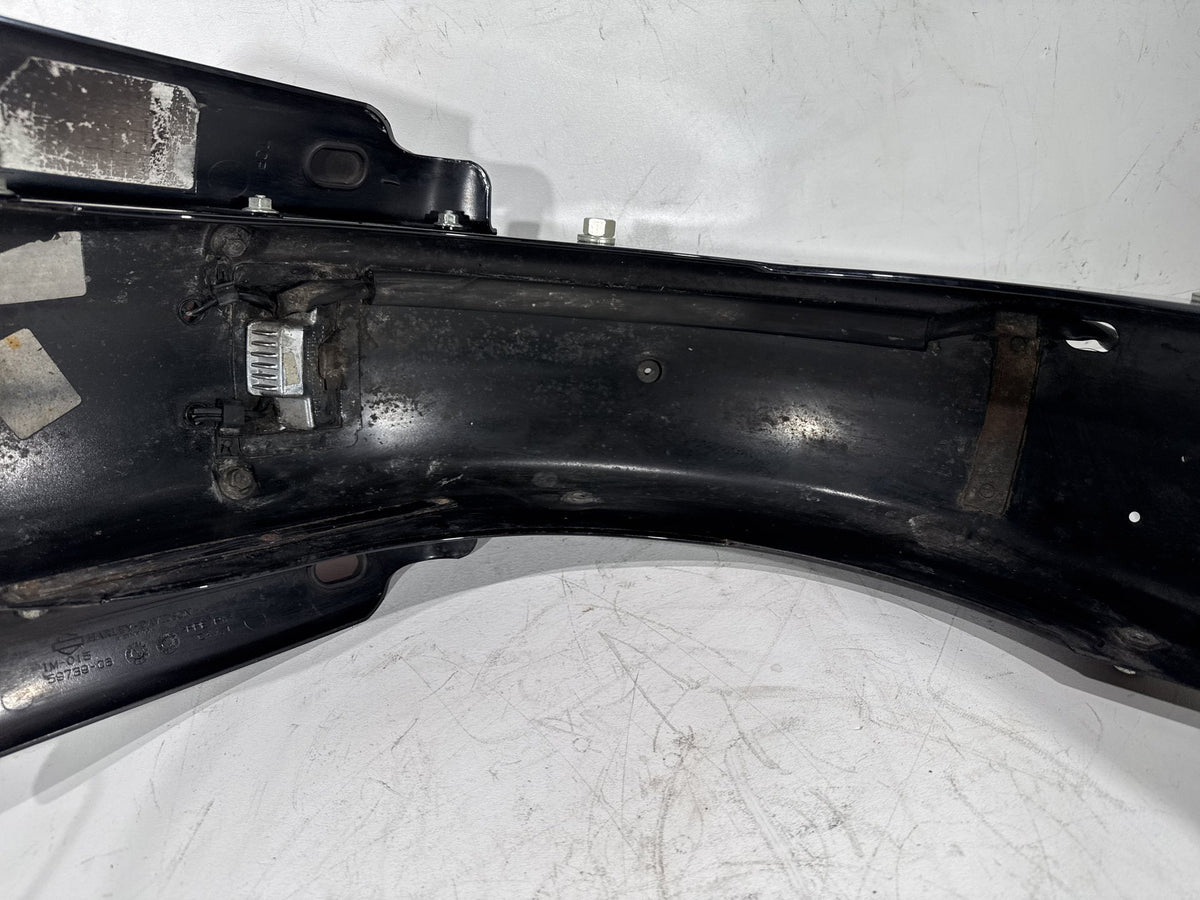 2006 Harley Street Glide Touring FLHX OEM Rear Wheel Fender & Turn Signals Bar