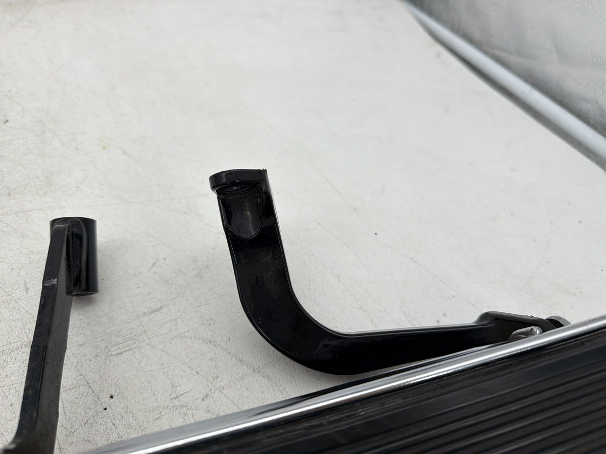 2011 Harley Electra Glide Touring Ultra OEM Left Right Driver & Pass Floorboard Foot Rest