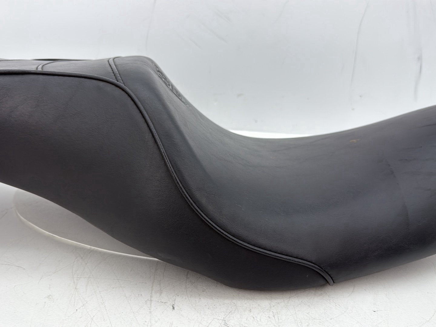 2002 Harley Dyna FXD Super Glide OEM Passenger Rider Driver Seat Saddle