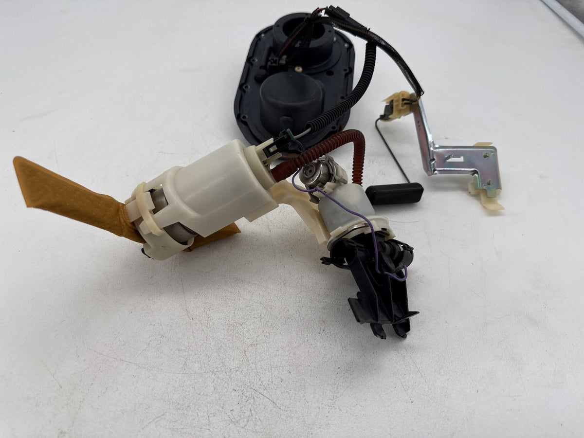 2014 Harley Dyna Switchback FLD OEM Fuel Pump Gas Gasoline Petrol Sending