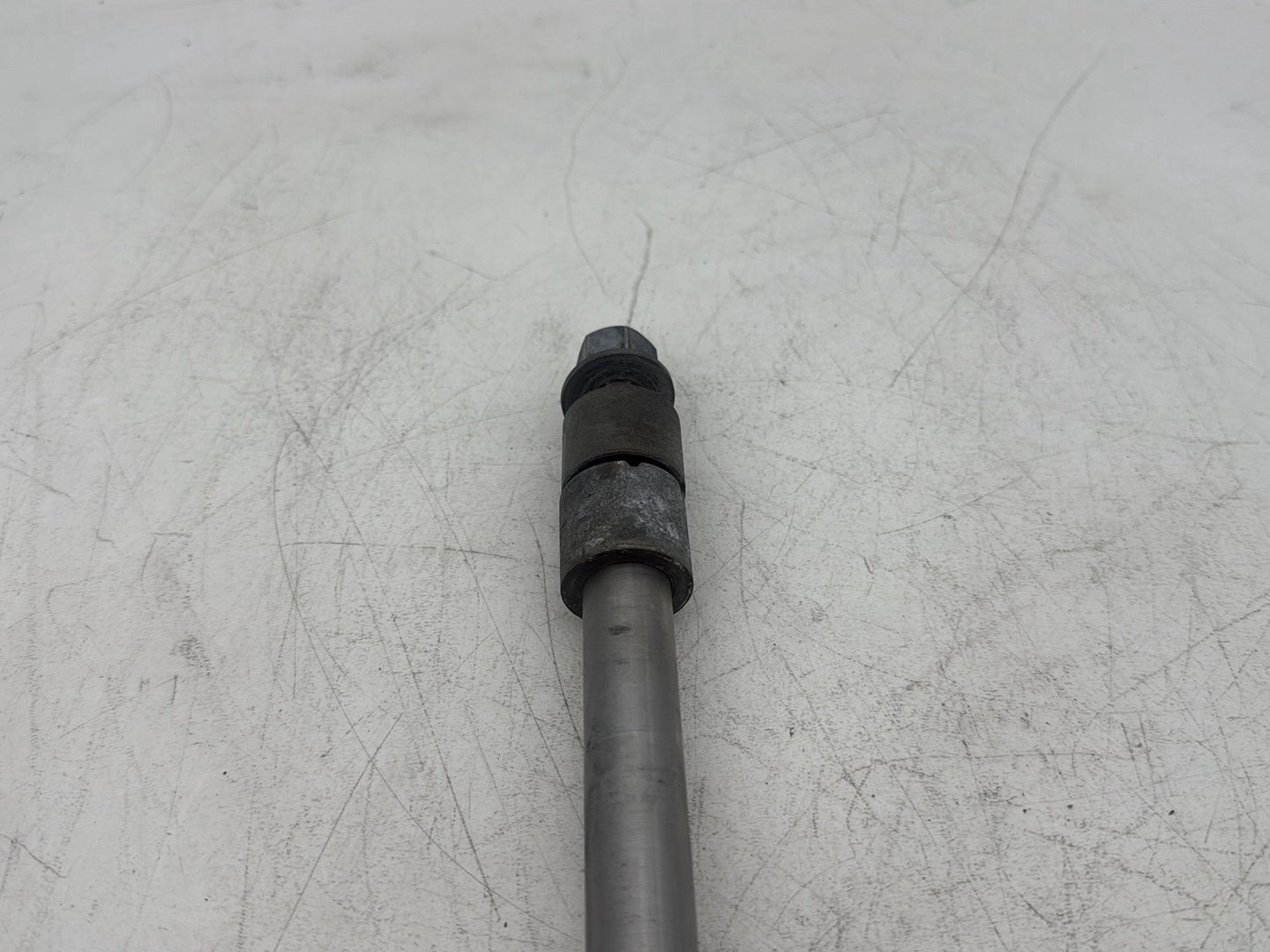 2005 Harley Dyna FXDWG Wide Glide OEM Front Wheel Axle Bolt Shaft