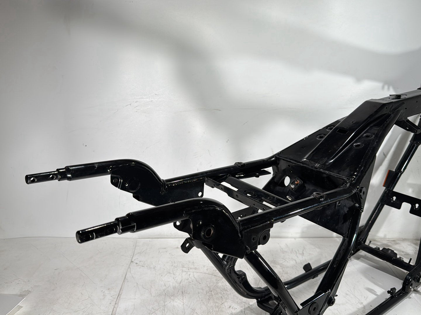 1998 Harley Road King Touring FLHRCI Classic OEM Body Main Frame Chassis CLN CLR