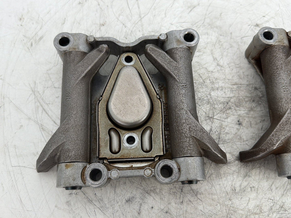 2015 Harley Electra Glide Touring Low OEM Engine Twin Cam Rocker Arms 17593-99