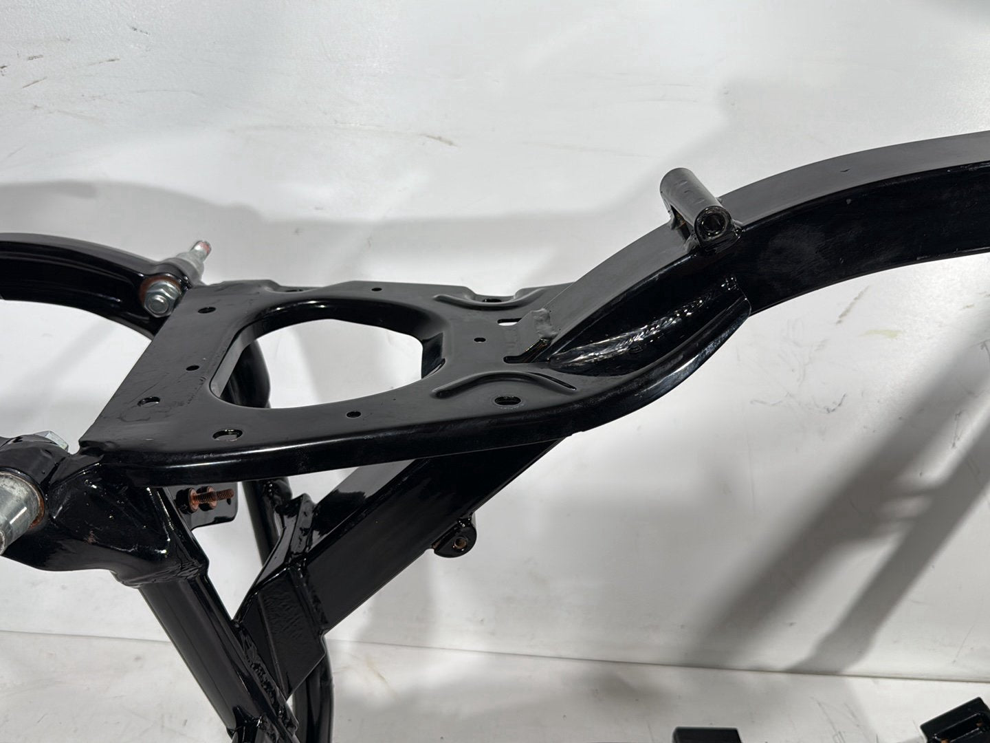 2015 Harley Dyna Low Rider FXDL OEM Body Main Frame Chassis SLVG