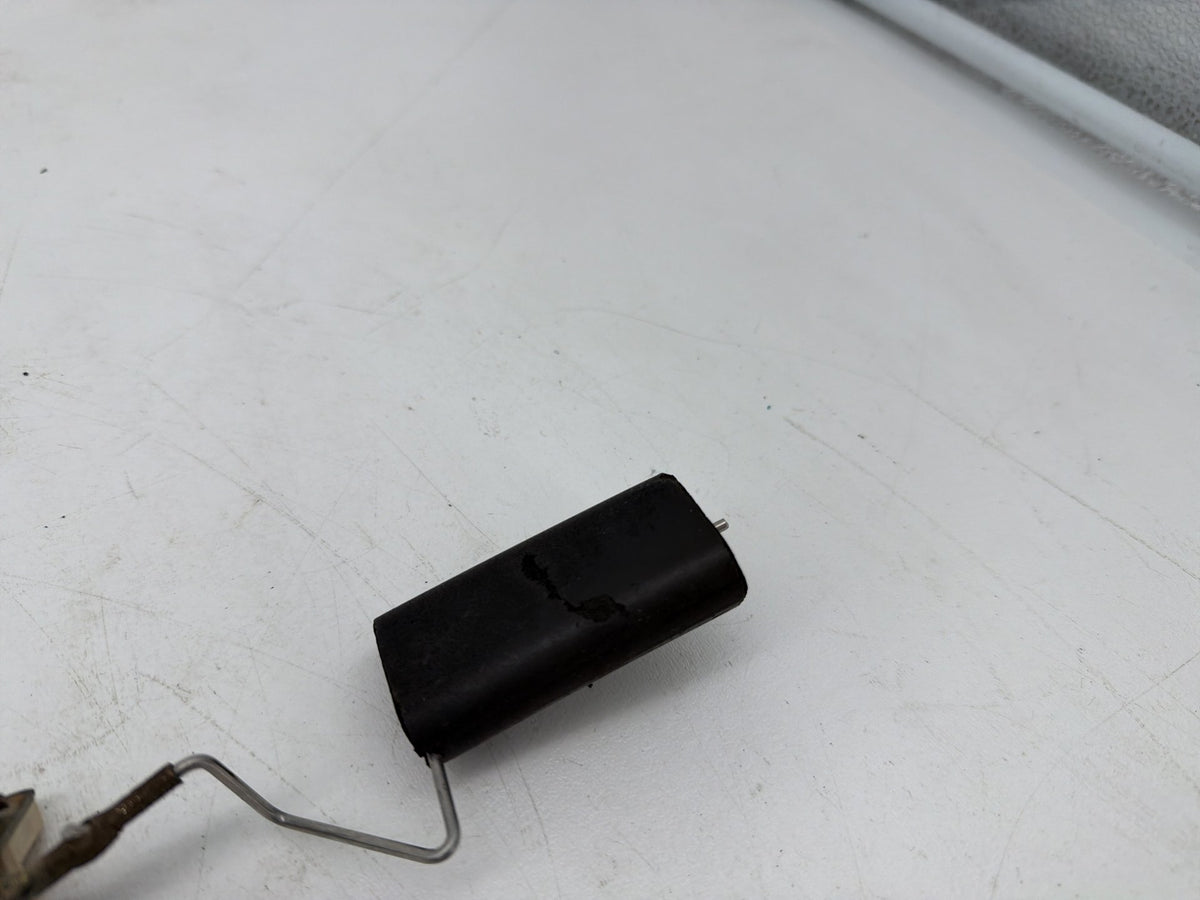 2001 Harley Softail Deuce FXSTD OEM Fuel Pump Gas Gasoline Petrol Sending CARB
