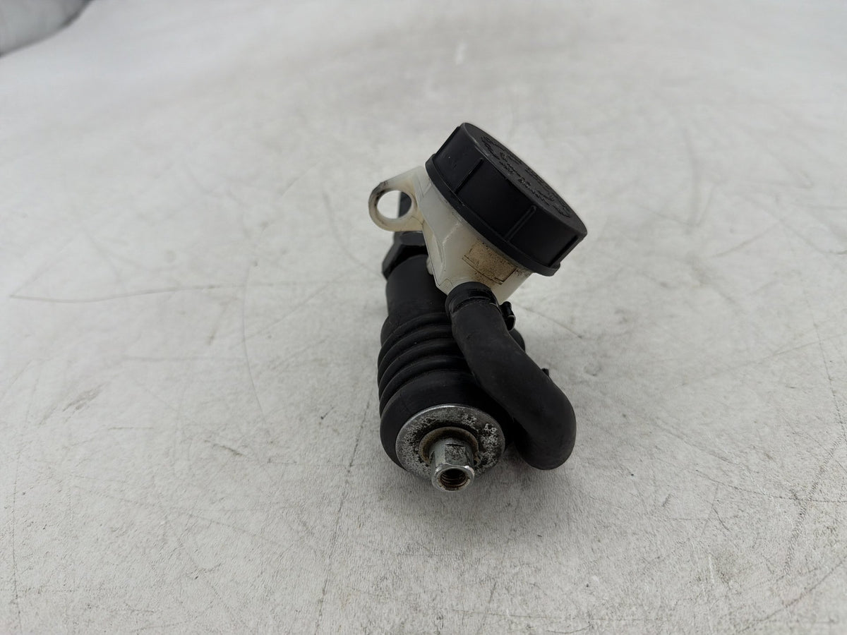 2017 Harley Dyna Street Bob FXDB OEM Rear Brake Master Cylinder Reservoir ABS