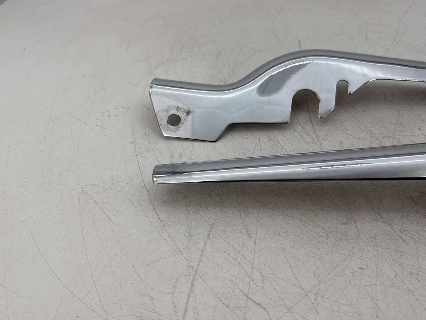 1995 Harley Touring FLHTCI Electra Glide Classic OEM Rear Left Right Fender Struts Bracket