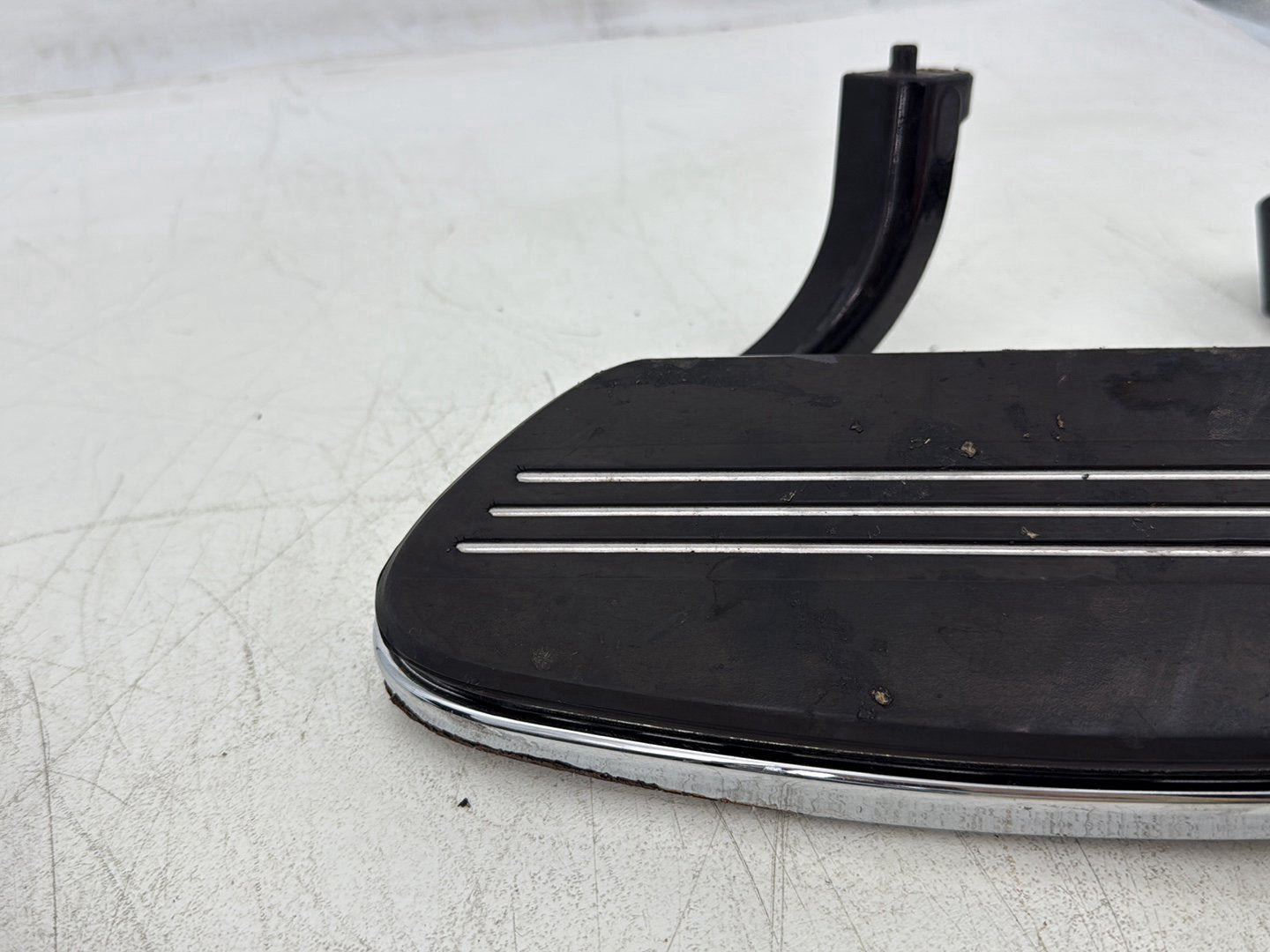2015 Harley Road Glide Touring FLTRXS OEM Left Right Driver Floorboard Foot Rest