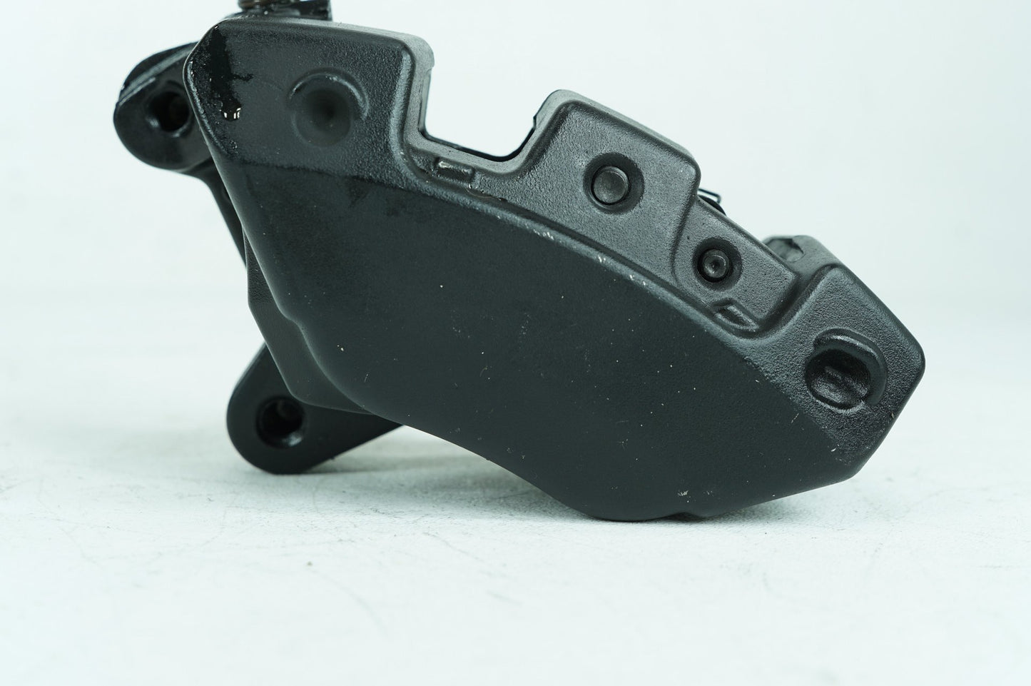 2007 - 2011 Harley-Davidson Touring Street Glide Front Right 1 Brake Caliper 44023-08