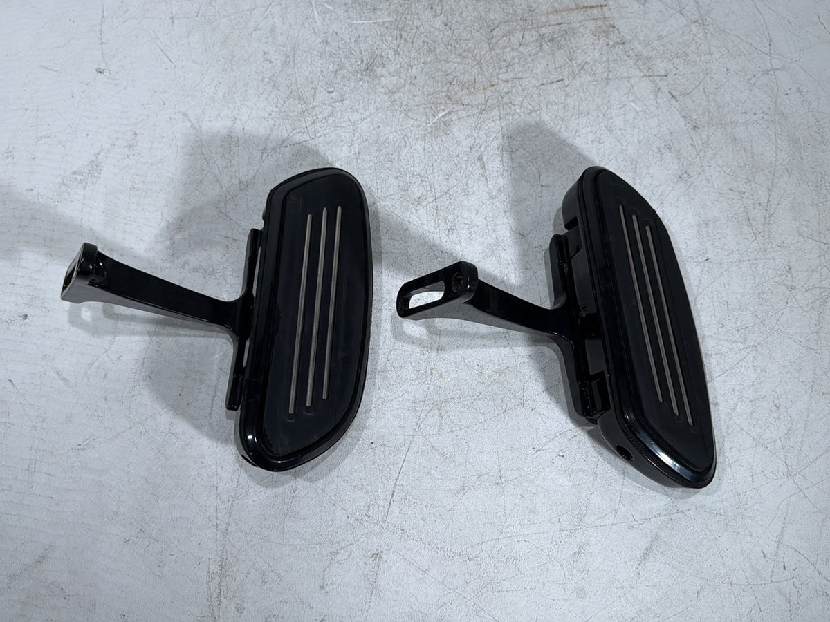 2011 Harley Road Glide Touring OEM Left & Right Passenger Floorboard Foot Rest