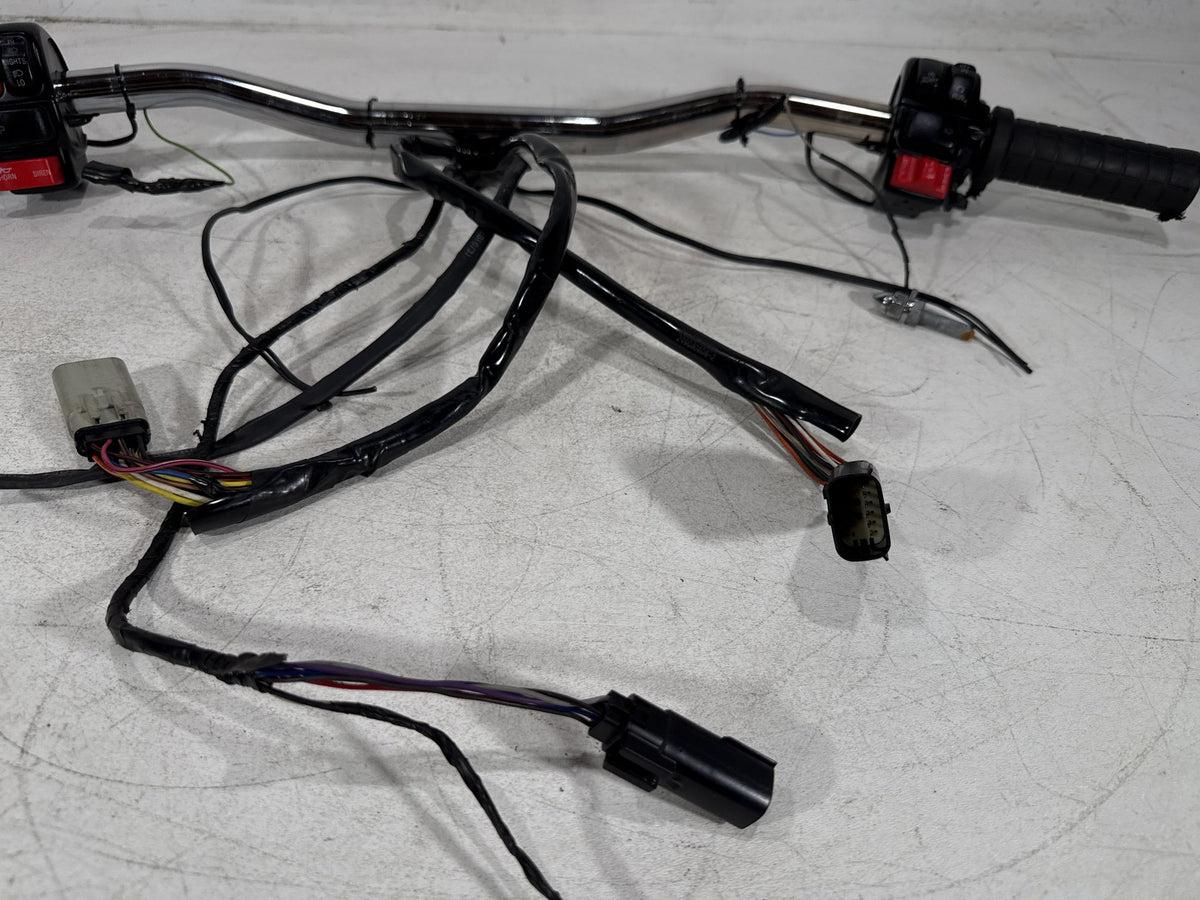 2011 Harley Electra Touring Police OEM Handlebars Left Right Switches Controls