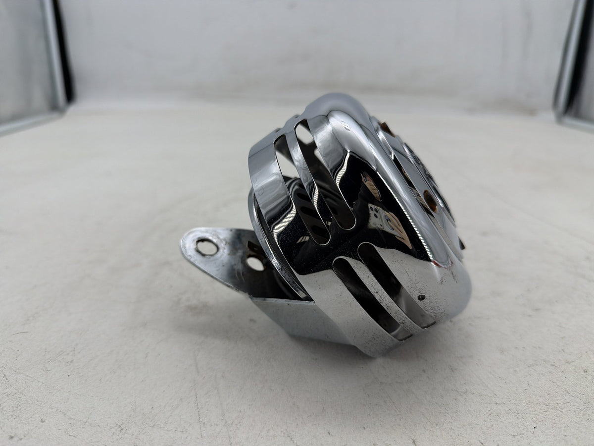 2005 Harley Dyna Wide Glide FXDWG Horn Signal Klaxon Chrome Cover Old Number 7