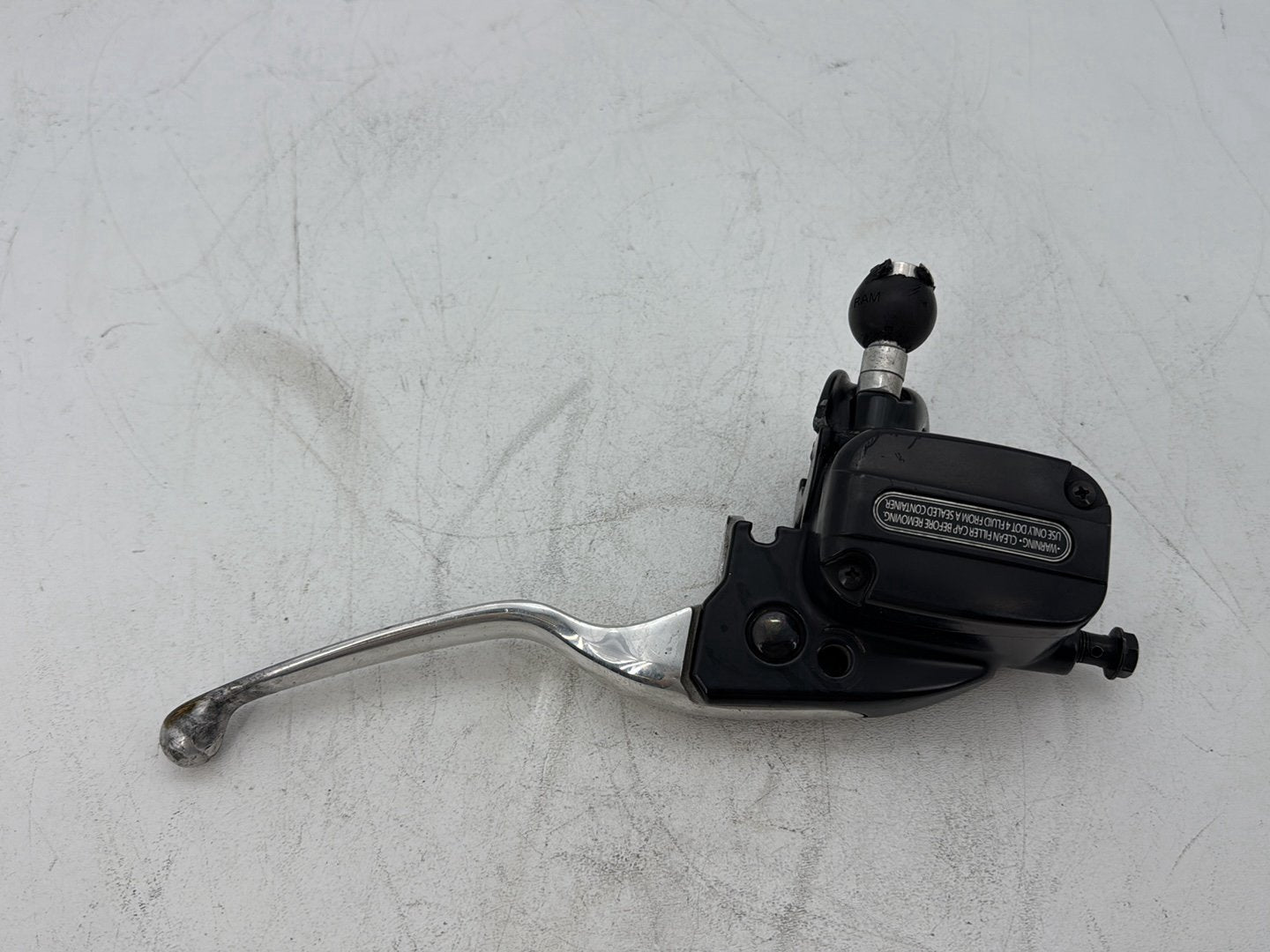 2017 Harley Road Glide Touring FLTRXS OEM Front Right Brake Lever Master Cylinder