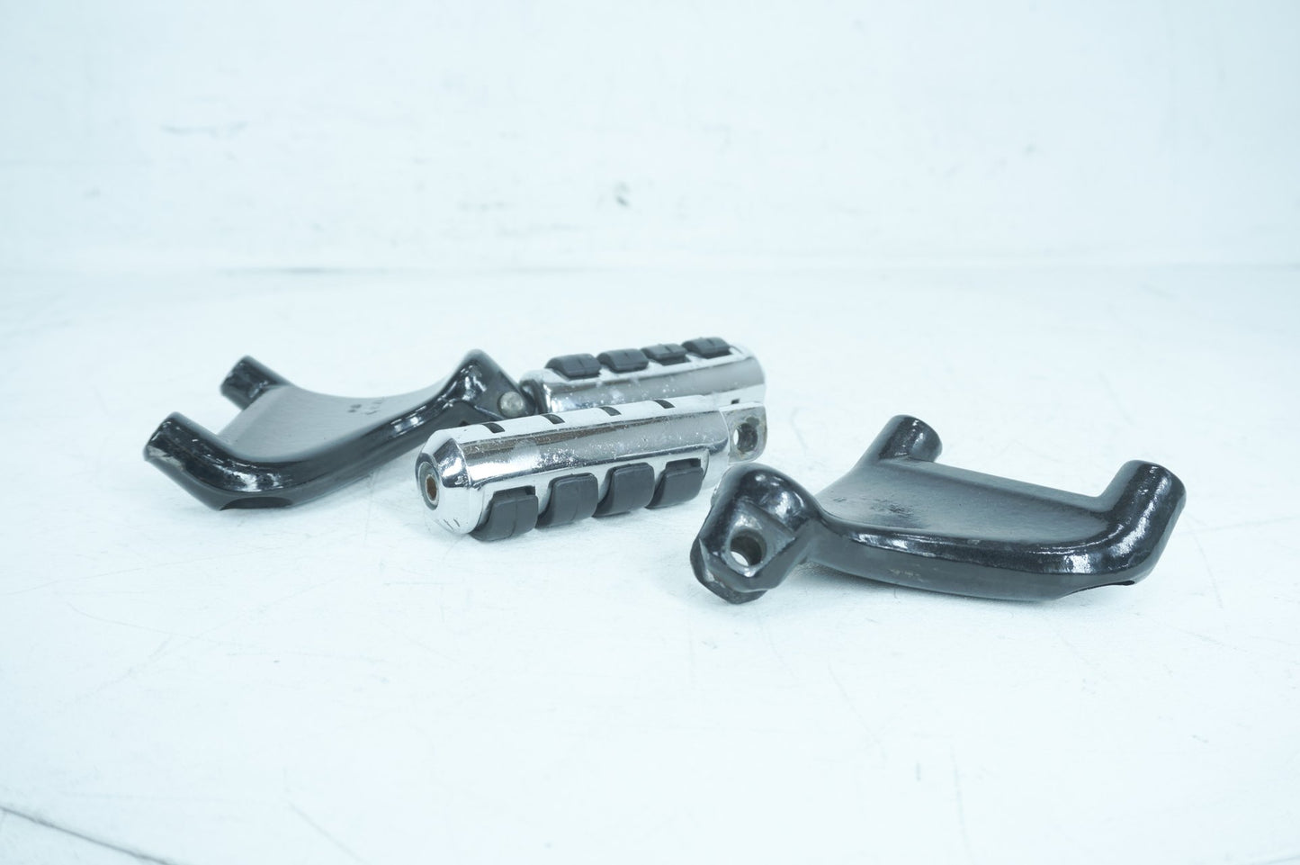 2004 - 2013 Harley-Davidson Sportster Custom Passenger Left & Right Foot Pegs 49314-04