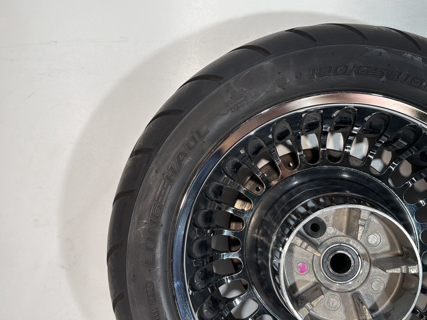 2008 - 2016 Harley-Davidson Touring Electra Glide Ultra Rear Wheel Rim Tire 42196-10