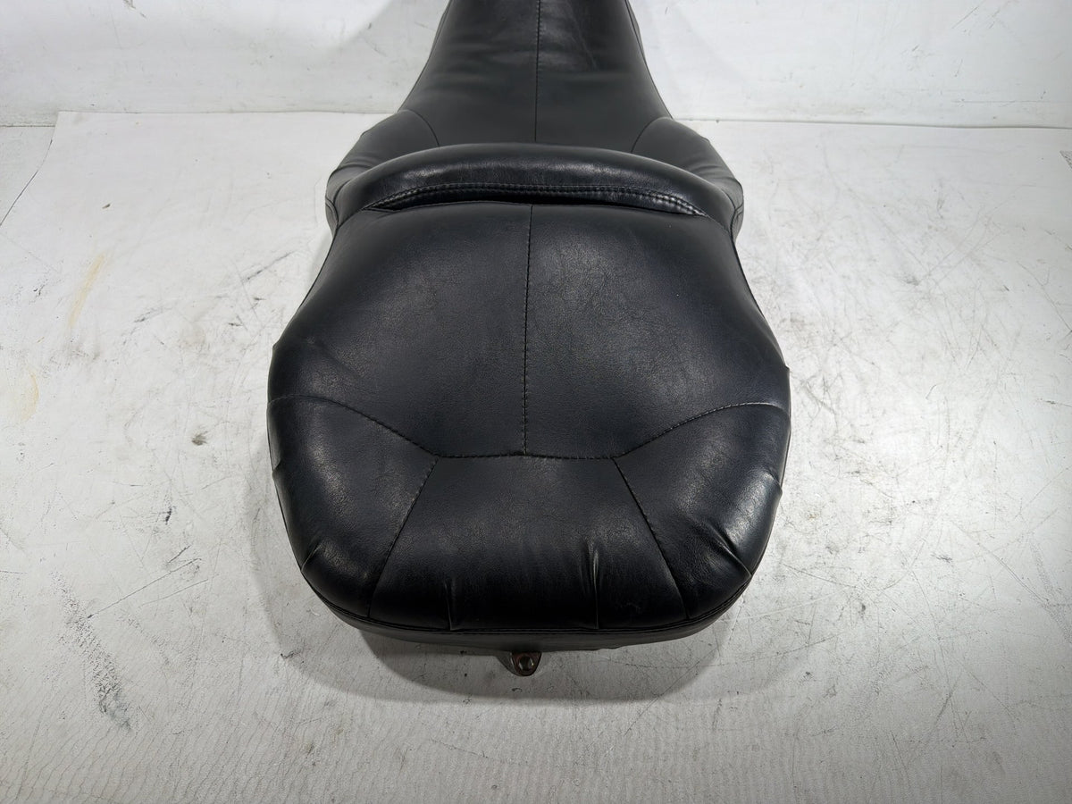 2004 Harley Electra Glide Screamin Eagle OEM Passenger Rider Driver Seat Saddle