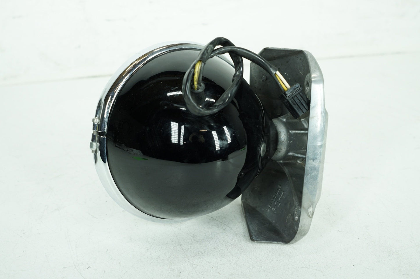 2004 - 2022 Harley-Davidson Sportster SuperLow Headlight Headlamp Head Light Halogen 69774-07A