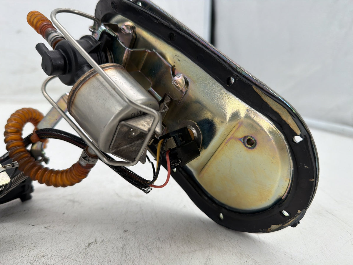 2006 Harley Road King Touring Custom OEM Fuel Pump Gas Gasoline Petrol Sending