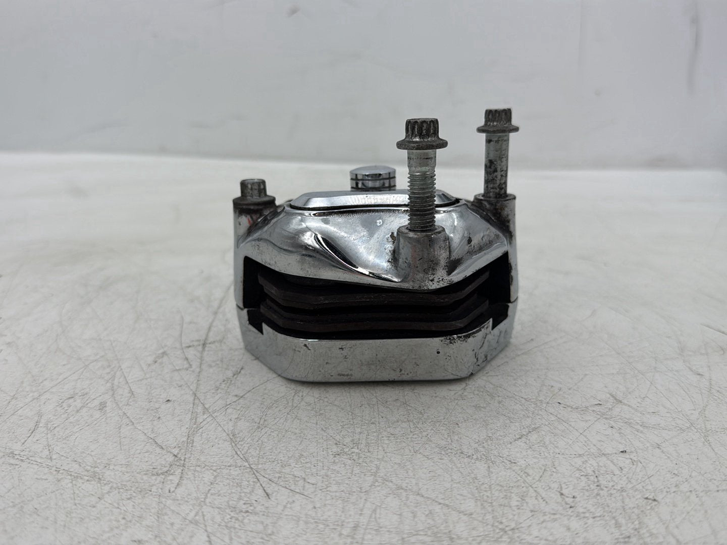 2006 Harley Electra Glide Touring Classic FLHTCI OEM Front Right 1 Brake Caliper