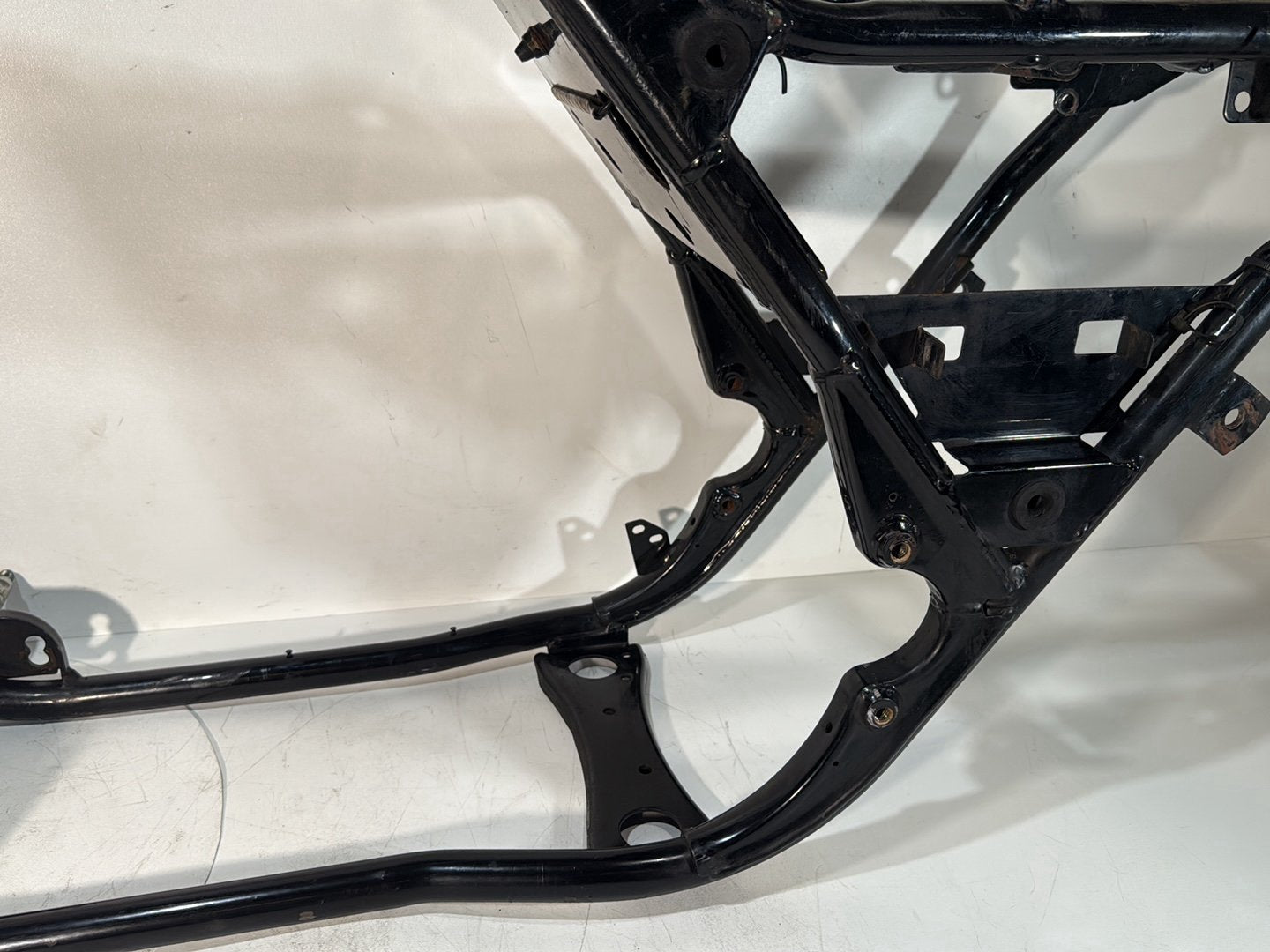 2007 - 2012 Harley-Davidson Touring Street Glide Body Main Frame Chassis CLN CLR 47900-07BHP