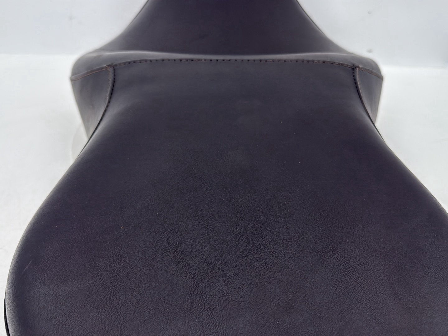 2007 - 2012 Harley-Davidson Dyna Super Glide Passenger Rider Driver Seat Saddle   53077-06