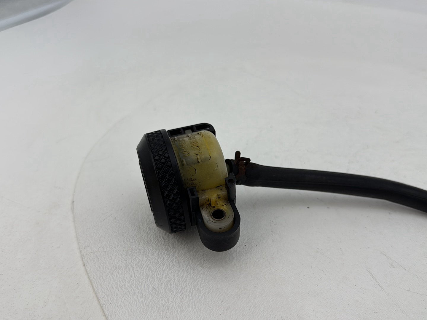 2004 - 2013 Harley-Davidson Sportster 883 Custom Rear Brake Line Master Cylinder Reservoir Tank 42521-04
