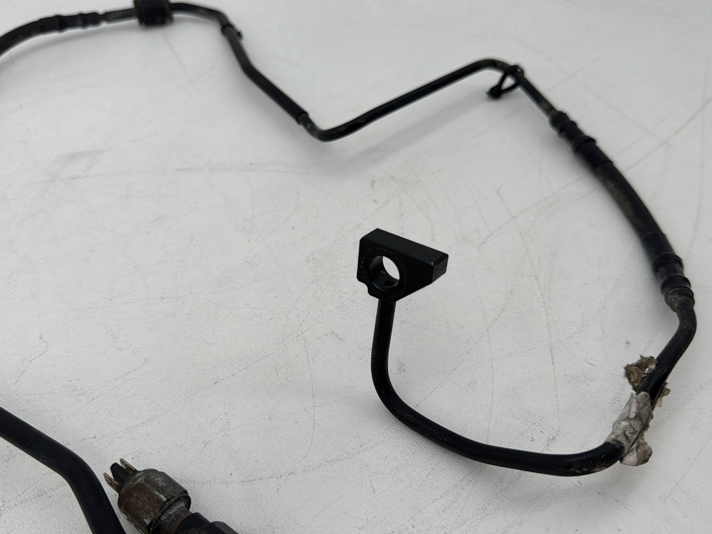 2008 - 2016 Harley-Davidson Touring Electra Glide Ultra Rear Brake Hose Line Pipe ABS