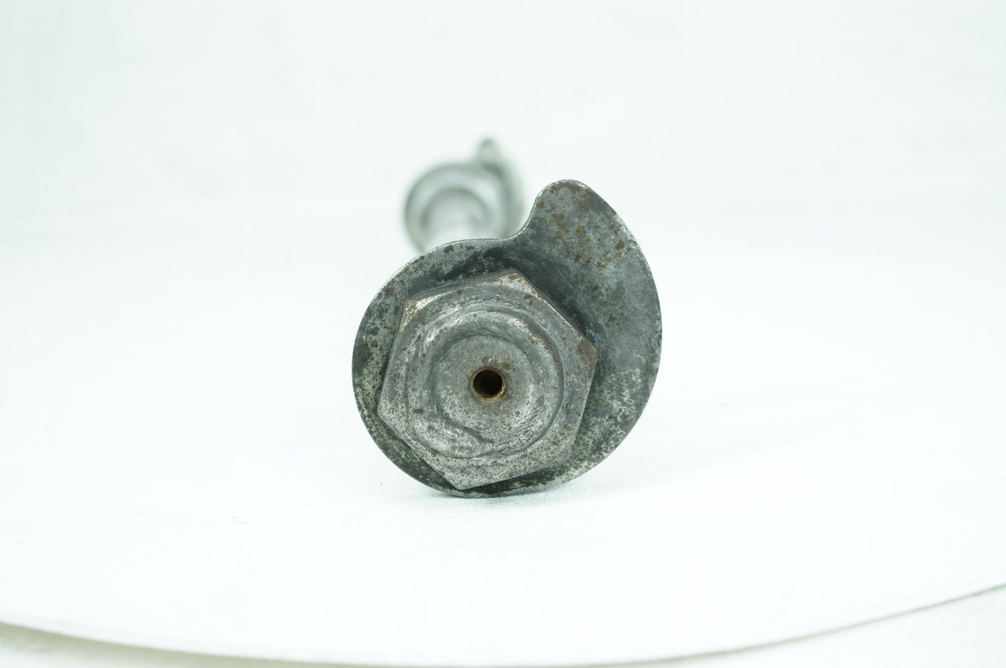 2007 - 2013 Harley-Davidson Touring Electra Glide Classic Rear Wheel Axle Bolt Shaft 41056-09