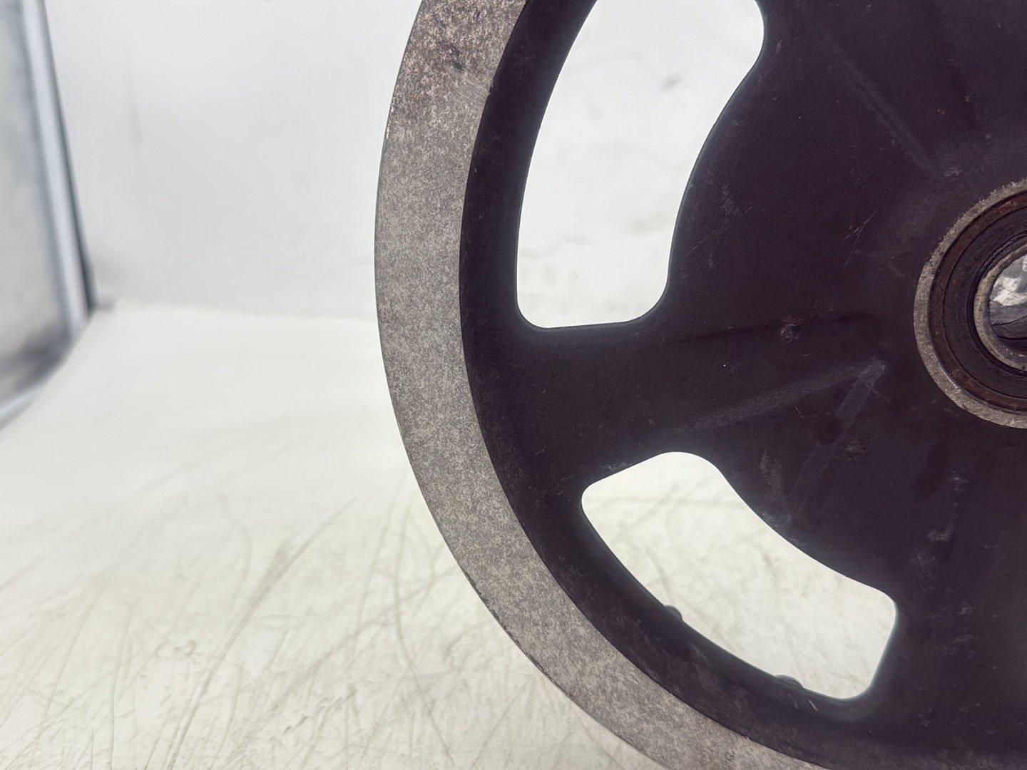 2011 Harley Street Glide Touring FLHX OEM Rear Driver Pulley Sprocket