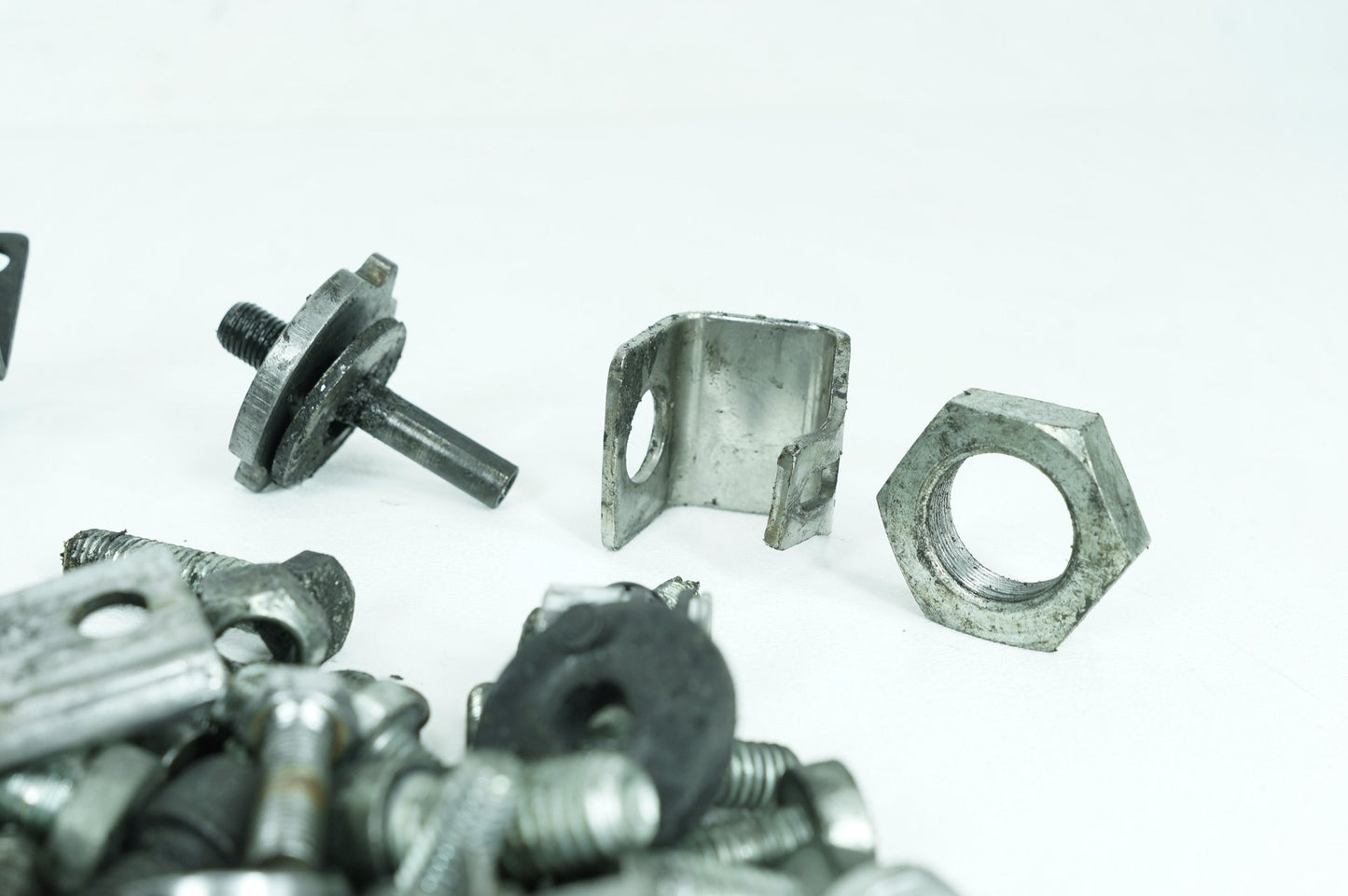 1999 - 2006 Harley-Davidson Touring Electra Glide Classic Hardware Bolts Nuts & Brackets