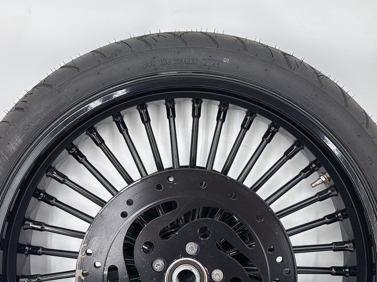 1999 - 2006 Harley-Davidson Touring Electra Glide Front Wheel Rim Tire 120/70-21 М/С 68V