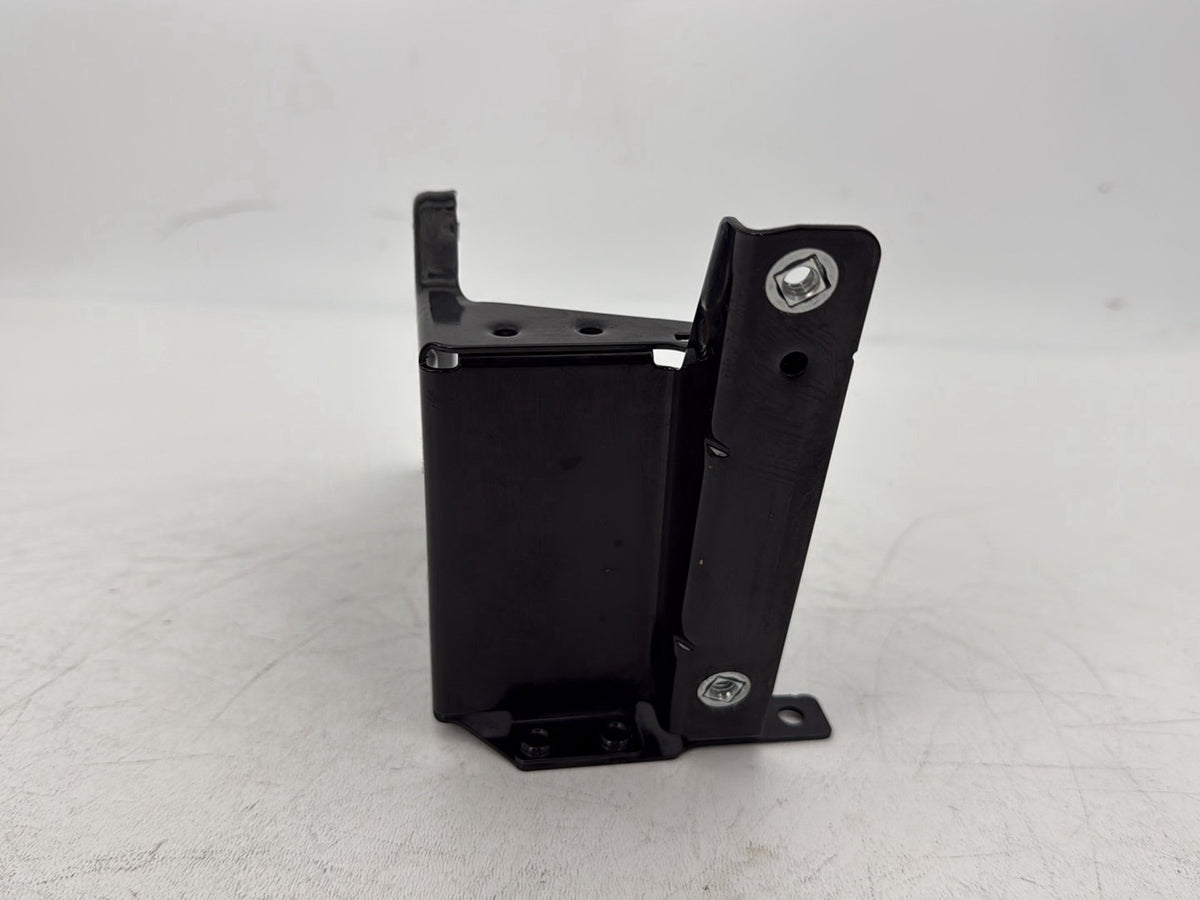 2015 Harley Touring Street Glide OEM Inner Fairing Mount Support Bracket Right