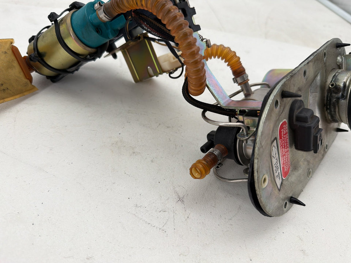 03 Harley Electra Glide Touring Ultra OEM Fuel Pump Gas Gasoline Petrol Sending
