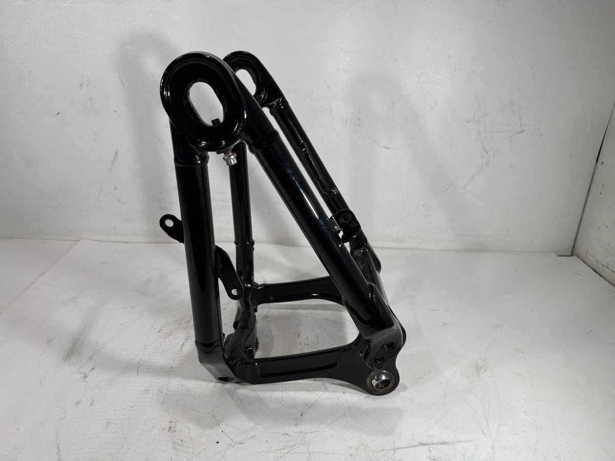 2020 Harley Softail Standard FXST OEM Rear Fork Swingarm Swing Arm