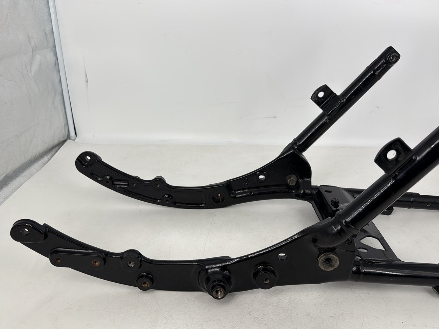 2008 - 2016 Harley-Davidson Touring Street Glide Rear Sub Frame Subframe Tail Rail 48079-09BHP