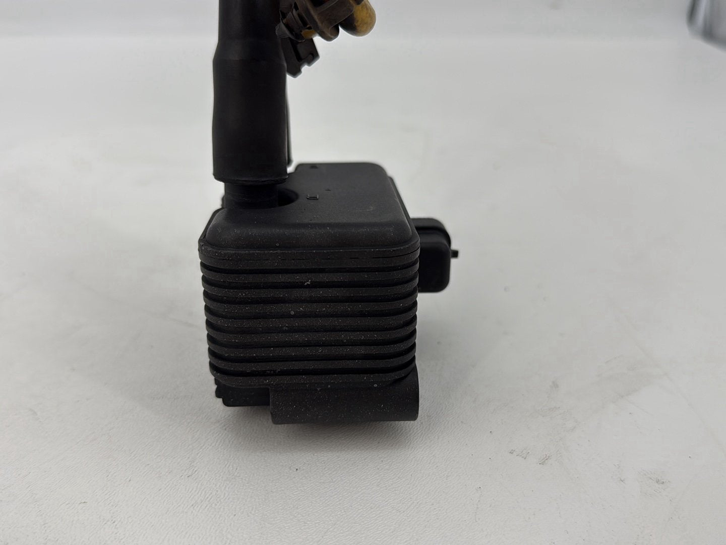 2004 - 2013 Harley-Davidson Sportster 883 Custom Ignition Coil Spark Plugs Cable 31655-99