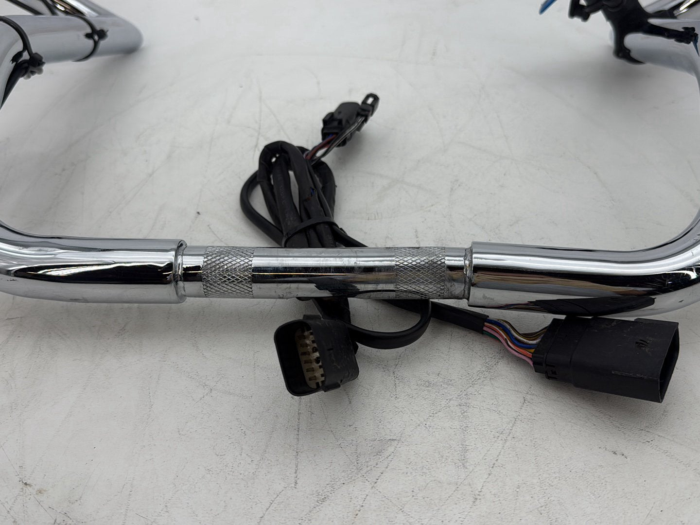 11 Harley Electra Glide Ultra FLHTK OEM Handlebars Left Right Switches Controls