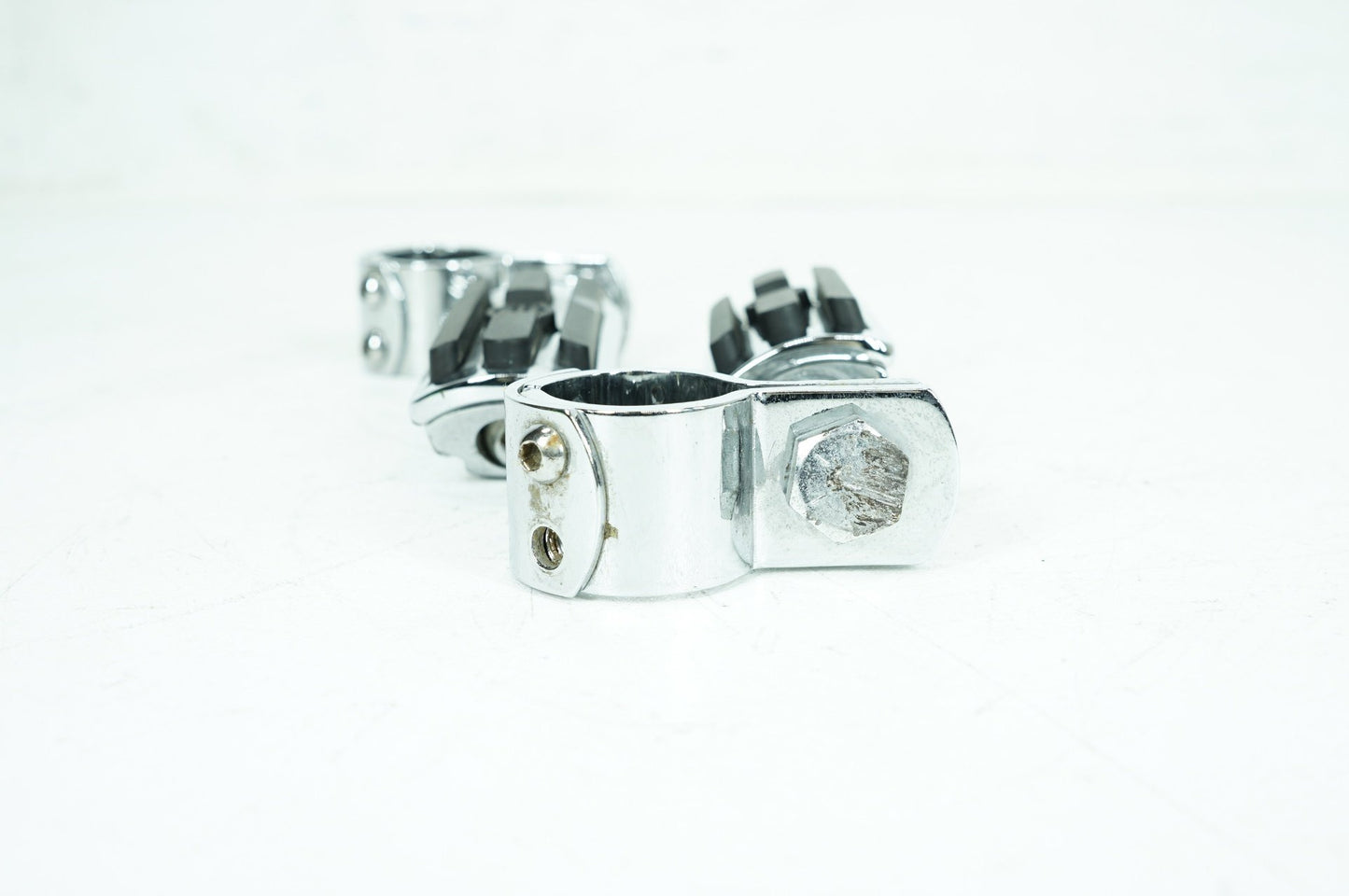 1999 - 2006 Harley-Davidson Touring Road King Classic Front Right Left Highway Foot Pegs 50130-95A