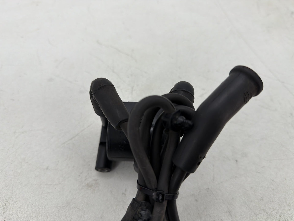2016 Harley Road Glide Touring FLTRXS OEM Ignition Coil Spark Plugs Cable