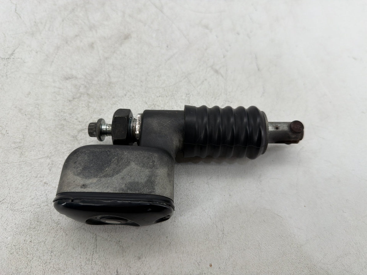 2002 Harley Electra Glide Touring FLHT OEM Rear Brake Master Cylinder Reservoir