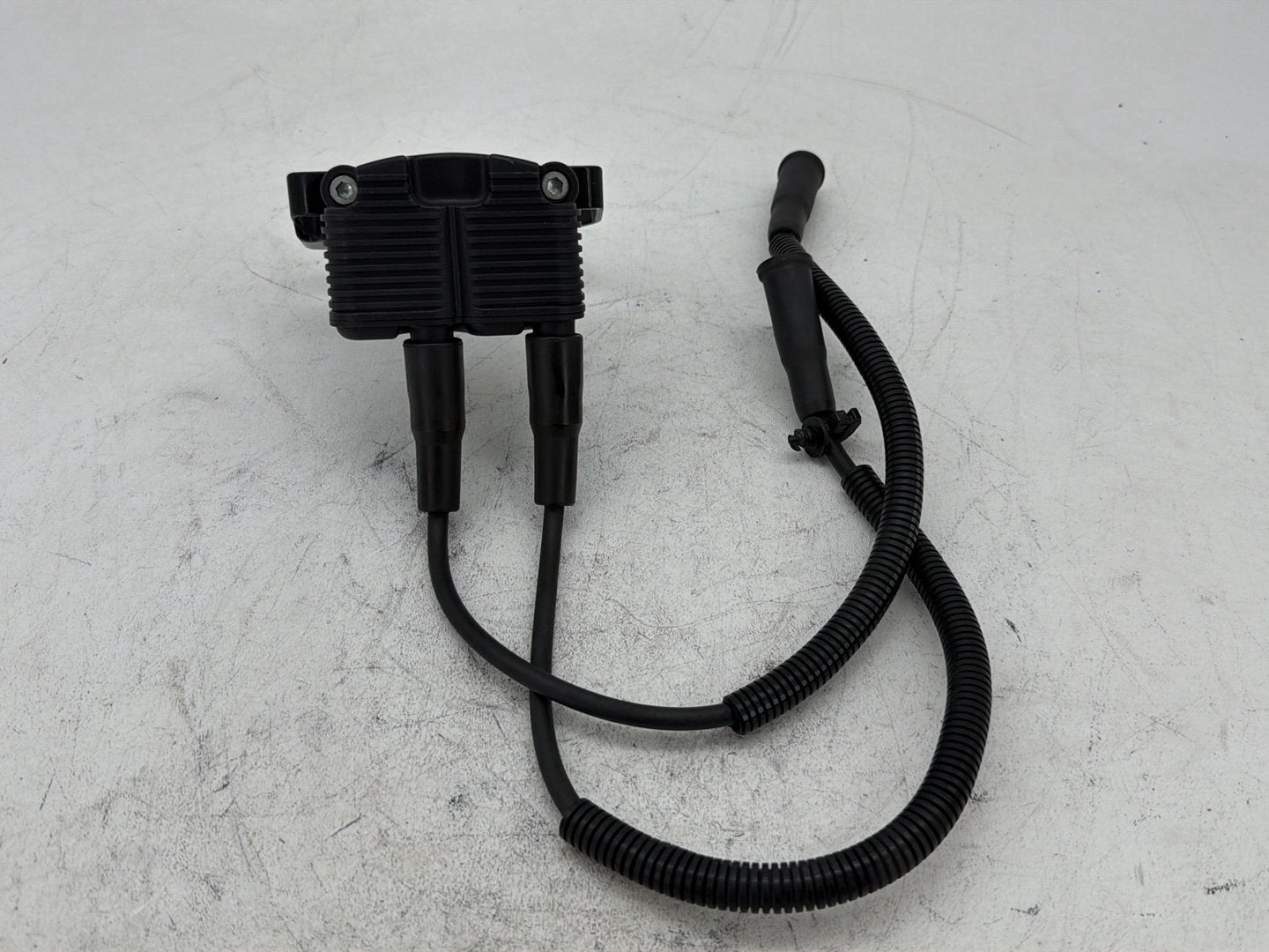 2006 Harley Sportster 1200 Custom XL1200C OEM Ignition Coil Spark Plugs Cable